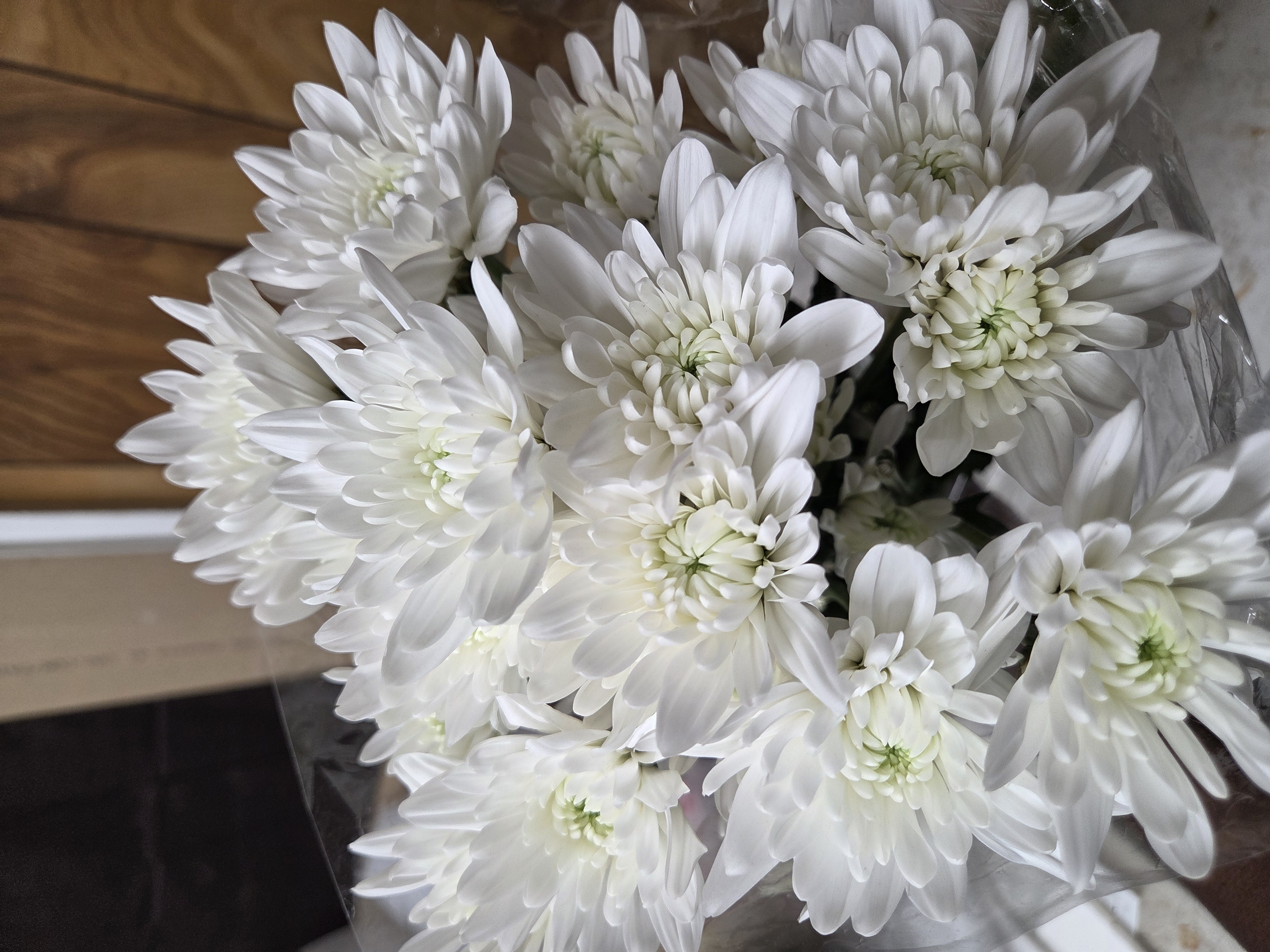 White Mums Bunches